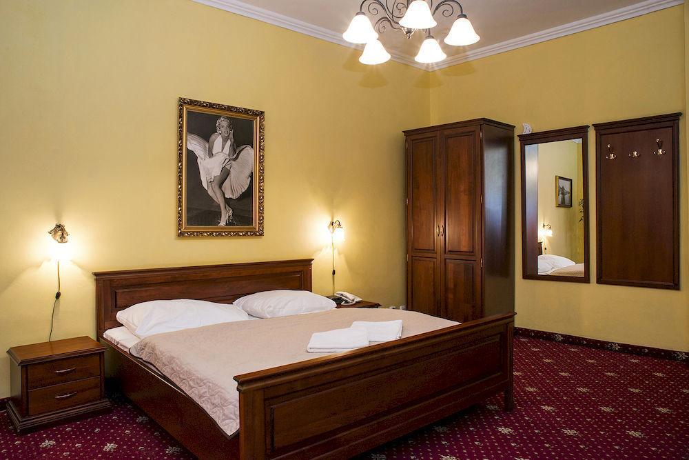 Film Hotel Братислава Экстерьер фото
