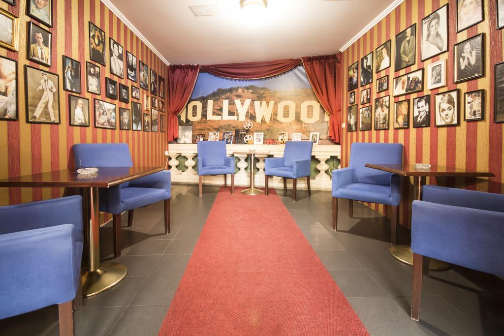 Film Hotel Братислава Экстерьер фото