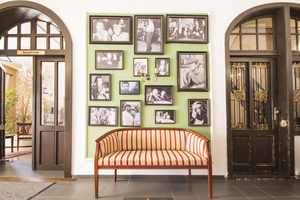 Film Hotel Братислава Экстерьер фото